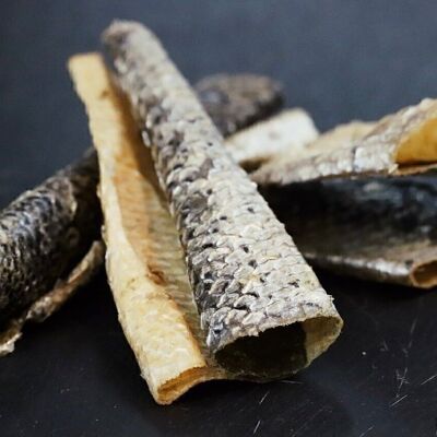 Salmon skin – 250g for dogs