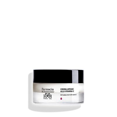 Anti-aging cream with vitamin E