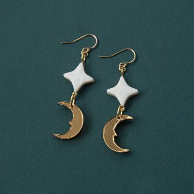 Daydream Drop Crescent Moon Earrings in Pearly White