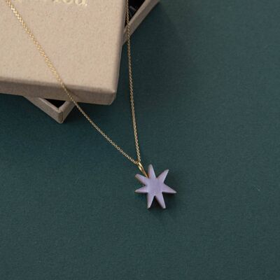 Handgezeichnete Stern-Goldkette aus lila Marmor