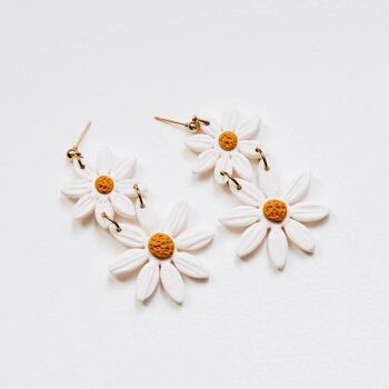 Duo Statement Daisy, Broderie d'inspiration florale 1