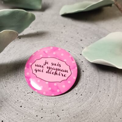 35mm brooch – i am a badass mom 0239