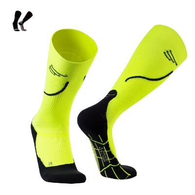 Enforma I bas de compression, chaussettes de compression bas de soutien pour la course, le vol sportif, les voyages, le cyclisme, les chaussettes de course pour femmes et hommes - néon/noir | SILVERA NANOTECH