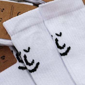 Chaussettes côtelées blanches en coton bio avec smiley (2 TAILLES) 2