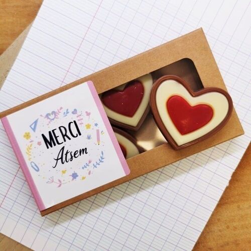 Cœurs "Merci ATSEM" au chocolat au lait rouge et blanc x4