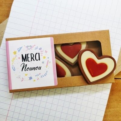 Red and white milk chocolate "Merci Nounou" hearts x4