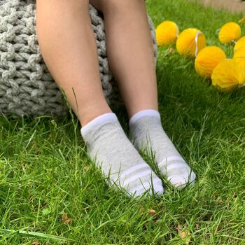 Chaussettes d'entraînement bio antidérapantes pour bébé et tout-petit - Chaussettes d'été - Gris 3
