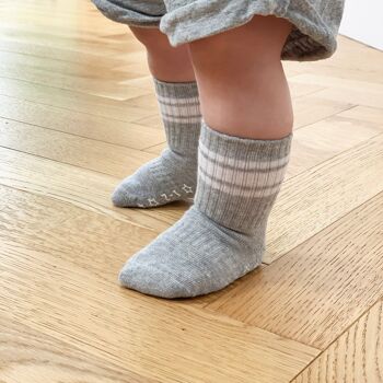 Chaussettes Sporty Non-Slip Stay-on Organic Baby and Toddler Quarter Crew - Gris Unique 2