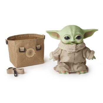 Star Wars – The Mandalorian – Figurine Peluche L’Enfant Sonore et Son Sac 4