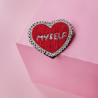 Love Myself Brosche - handgefertigte Cannetille-Stickerei