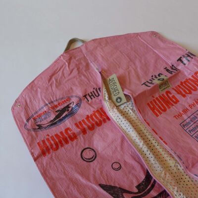 Kleidersack 'SUIT BAG' - upcycelte Fischfuttersäcke