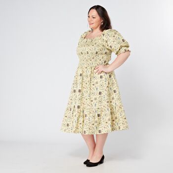 'Meadow' Rustic Cottagecore Scene Print Robe mi-longue froncée de grande taille | Tailles 16 18 20 22 24 26 6