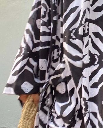 Robe de plage kimono pour femme noire | coton tissé | couverture 2