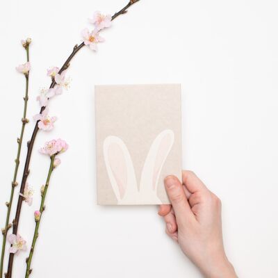 Frühlingspostkarte für Ostergrüße, Postkarte mit Hasenohren in zarten Pastelfarben, Tierkarte aus Holzschliffpappe, Karte für Kinder, DIN A6
