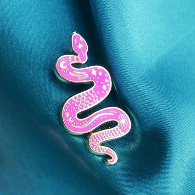 Pin serpente rosa