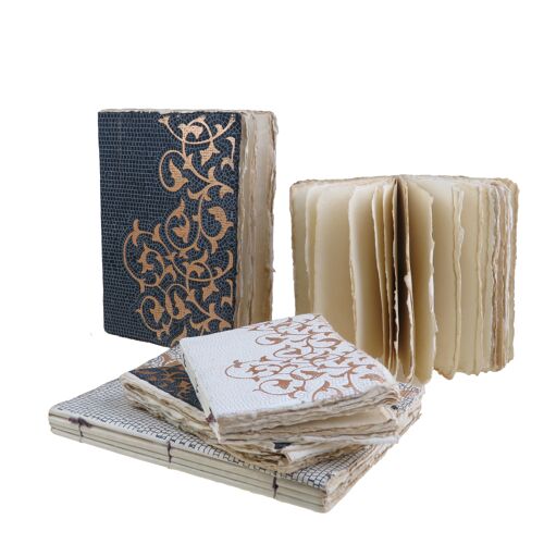 Carnet papier pachemin Entrelac A6, fond mosaÏques et volute dorée