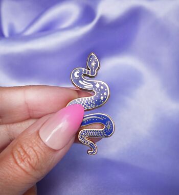 Pin's Serpent bleu 1