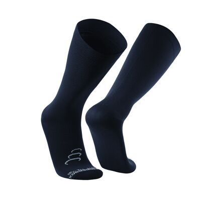 Calcetines de compresión Endura I Sport para deportes, fútbol, vuelo, correr, calcetines de compresión para aumentar el rendimiento, la circulación y la recuperación, calcetines de correr para mujeres y hombres - azul marino | NANOTECNOLOGÍA DE PLATA