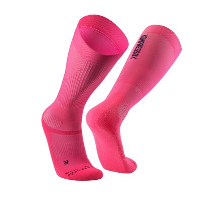 Endura I sports compression stockings for sports, football, flight, running, compression socks to increase performance, blood circulation and recovery, running socks for women and men - fuchsia | SILVERA NANOTECH