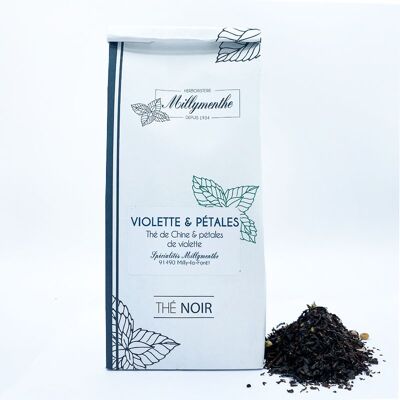 Schwarzer Tee Violette & Blütenblätter