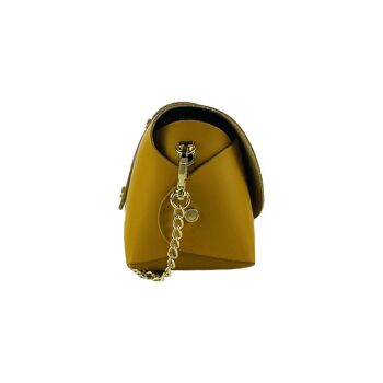 RB1001AR | Petit sac en cuir véritable Made in Italy avec bandoulière amovible et boucle de fermeture en métal doré brillant - Couleur moutarde - Dimensions : 16,5 x 11 x 8 cm 3