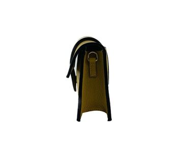 RB1005AR | Sac Femme Baguette en Cuir Véritable Fabriqué en Italie avec double bandoulière amovible. Attaches avec mousquetons en métal doré brillant - Couleur moutarde - Dimensions : 28 x 14 x 6 cm 4
