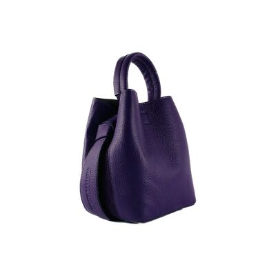 RB1006Y | Bucket Bag with Pochette in Genuine Leather Made in Italy. Small shoulder bag with carabiner attachments in shiny gold metal - Color Purple - Dimensions: 16 x 14 x 21 cm + Handle 13 cm