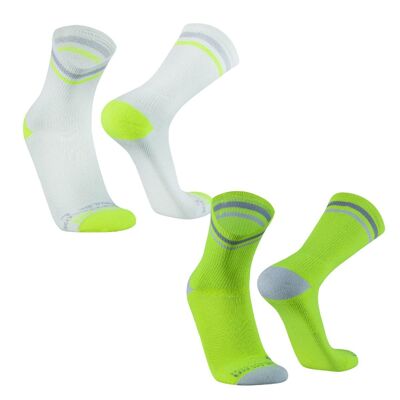 Impulse I Sportsocken lang, leichte Running Socks mit Anti-Blasenschutz, atmungsaktive Laufsocken, Compression Socks 2 Paar, für Damen und Herren - Neon Gelb | SILVERA NANOTECH