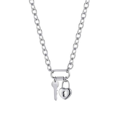 Collier en acier avec clé et cadenas coeur