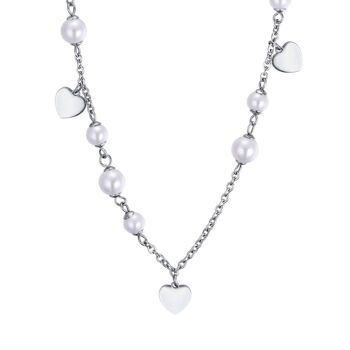 Collier en acier avec perles blanches et coeurs