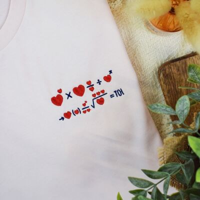 Camiseta bordada - Amor en Fórmula