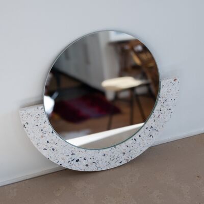 Spiegel aus recycelten Schalen LOAR