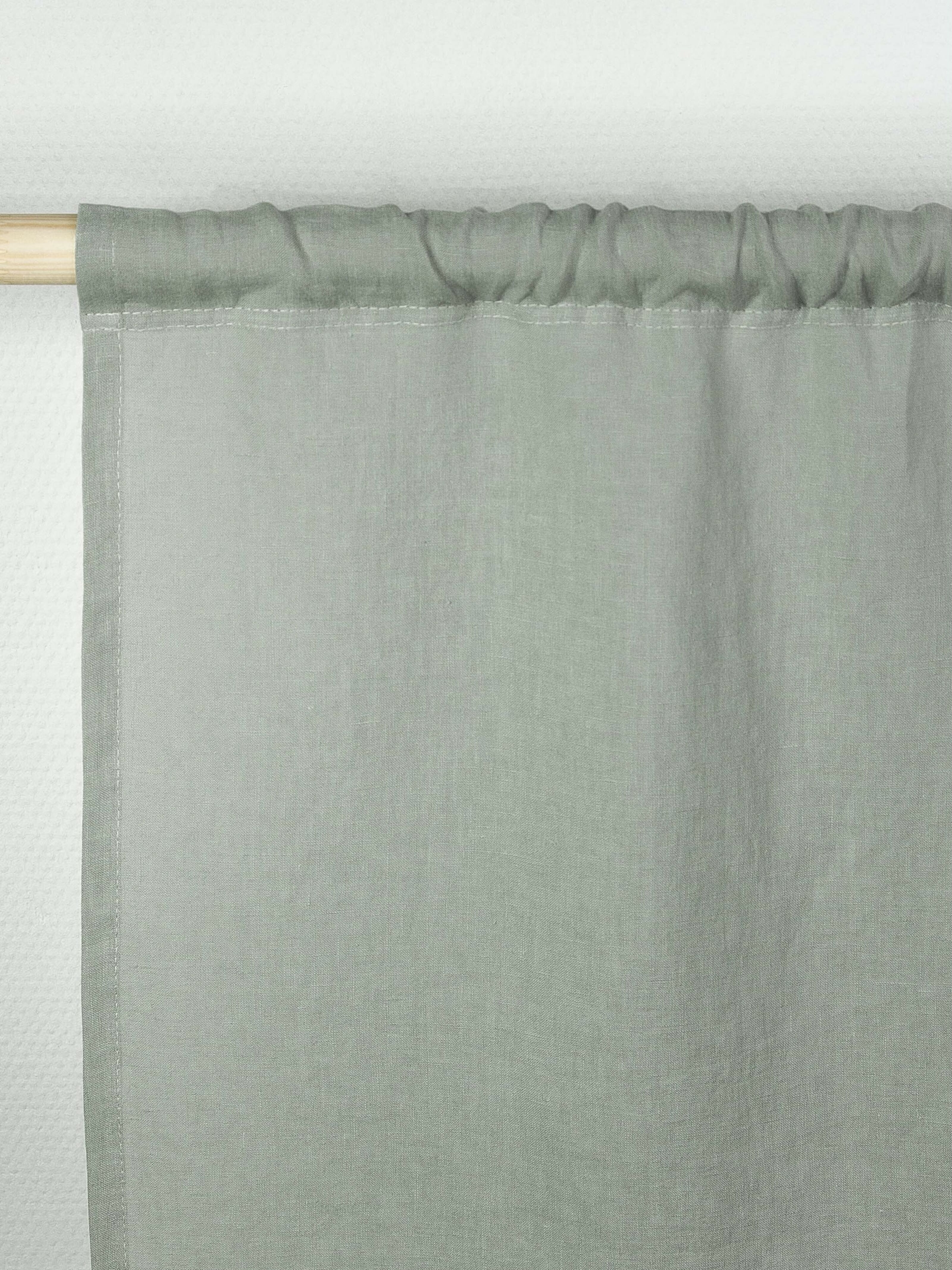 Compra Tenda in lino con tasca a bastone in verde salvia - 53x108 /  135x275cm all'ingrosso