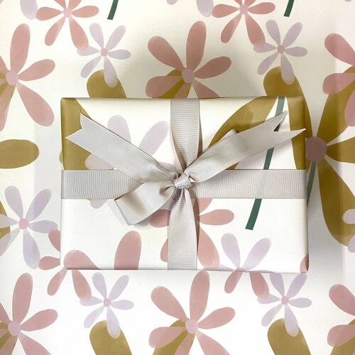 Flower Power Daisy Gift Wrap