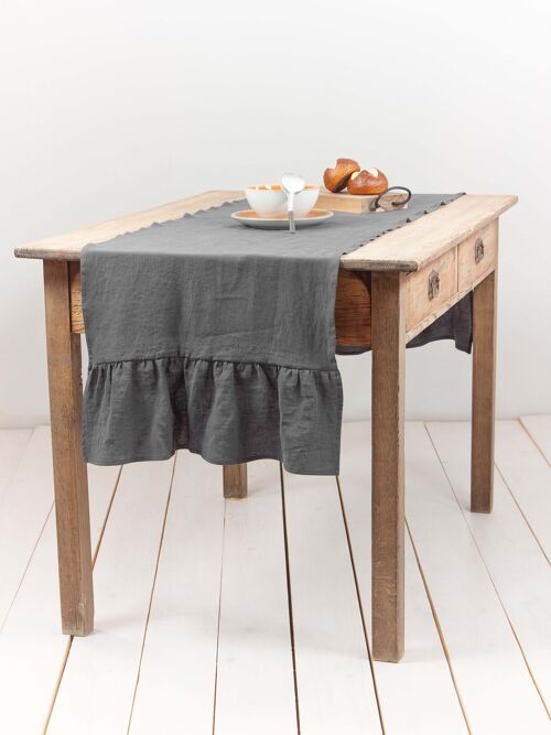 Linen ruffled table runner in Charcoal - 40x150 cm / 16x59"