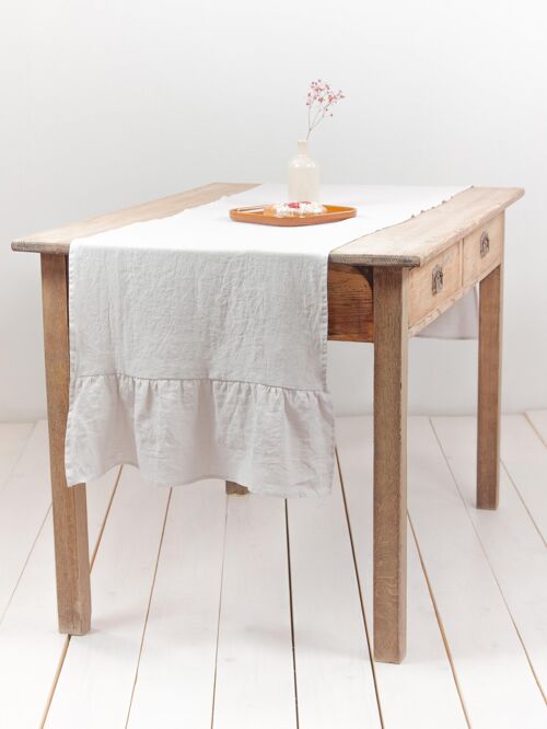 Linen ruffled table runner in Cream - 40x150 cm / 16x59"