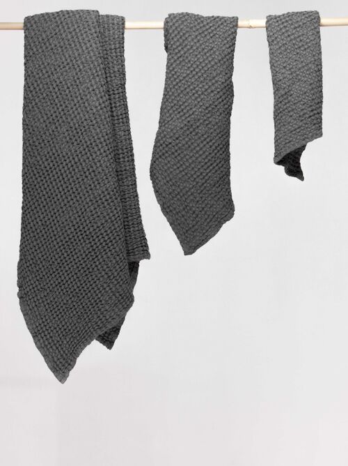 Linen waffle towel set in Charcoal