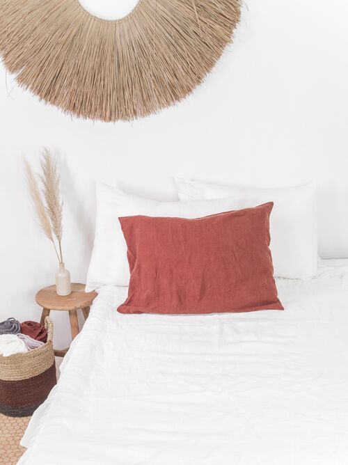 Linen pillowcase in Terracotta - US Jumbo