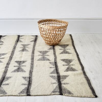 Radhi rug jannu, large