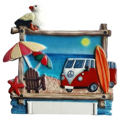 Magnete sul mare, souvenir stampato in 3D, furgone dei surfisti e ombrellone da spiaggia