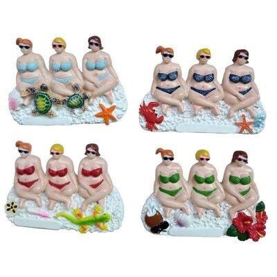 Souvenir Seaside Magnet - Bikini Ladies at the Beach