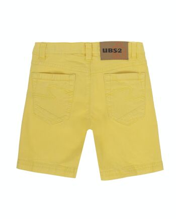 Bermuda cinq poches garçon en sergé élastique jaune clair à cinq poches. (2a-16a) 2