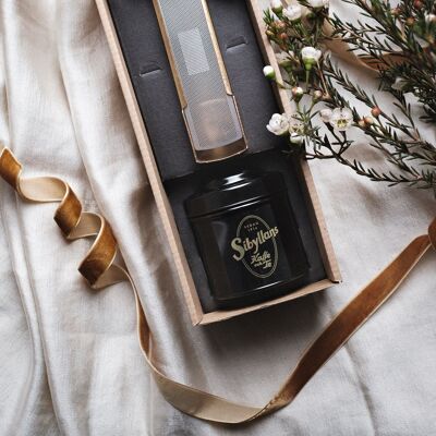 Giftbox with tea infuser and tea