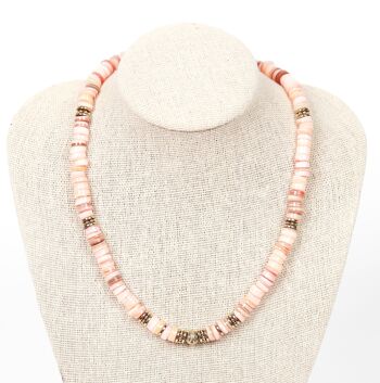 Collier SAMUI Perles de coquillage roses 1