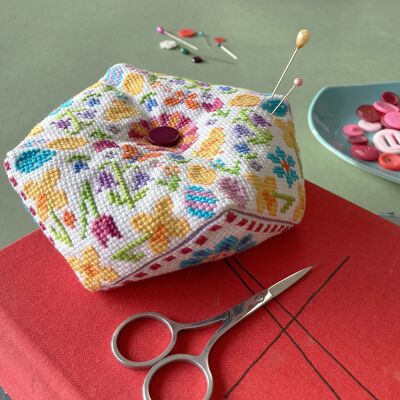 Spring Biscournu - Cross Stitch Kit