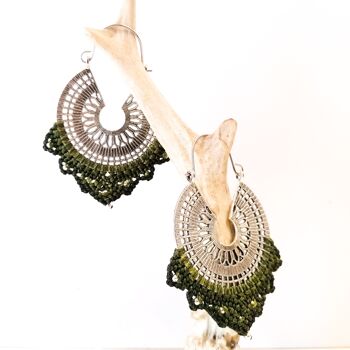 Boucles d'oreilles MANDALA - Macramé - argentées / Kaki 7