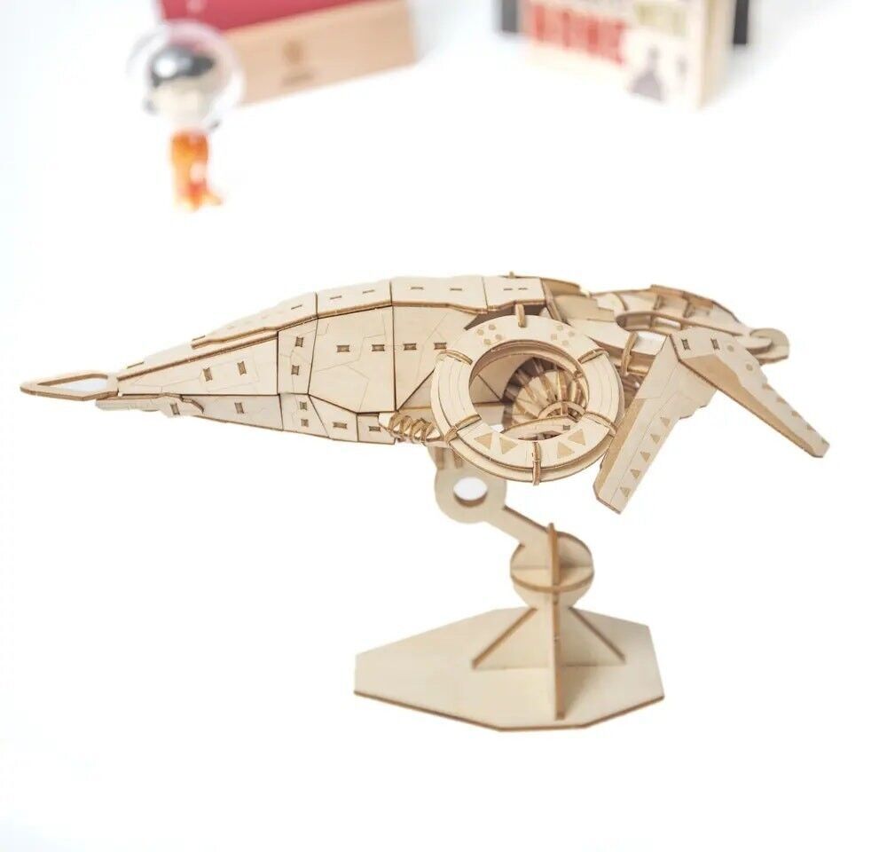 Kit di costruzione Astronave Star Wars in legno