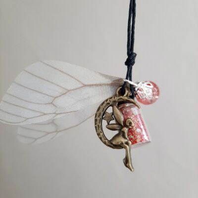 Fairy Margotine Lange Halskette mit Glasfläschchen, Perlen & Flügeln