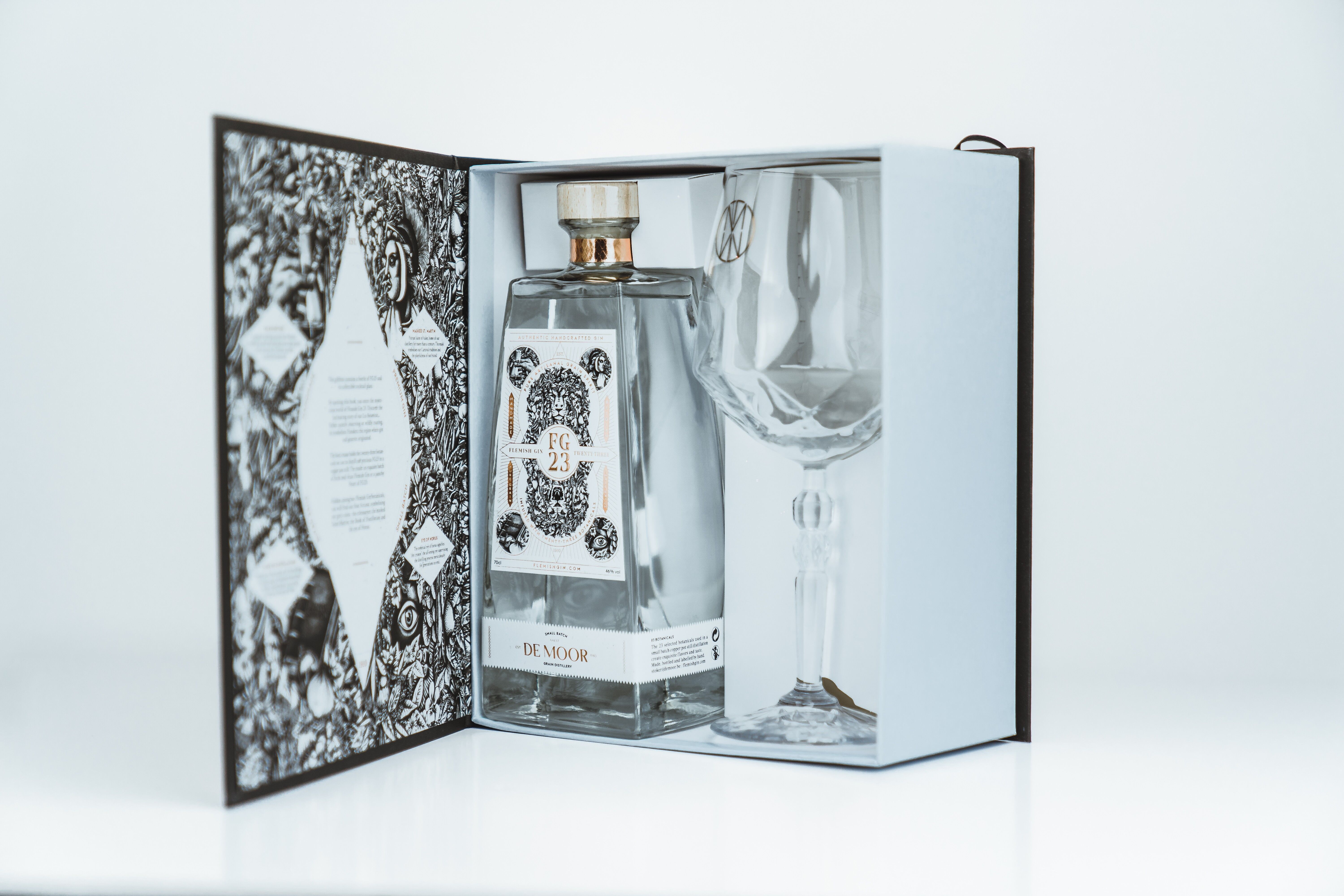 Il libro della distillazione Flemish Gin 23