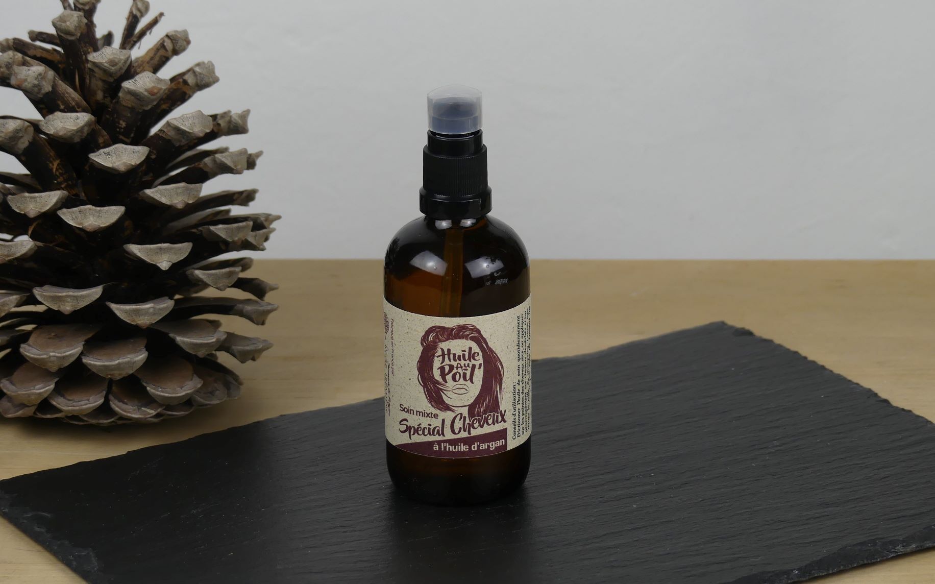 Olio per la cura dei capelli